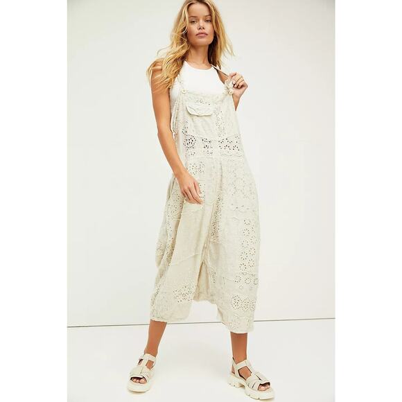 Magnolia Pearl Willow Jumpsuit Ivory - One Size - Picture 1 of 3